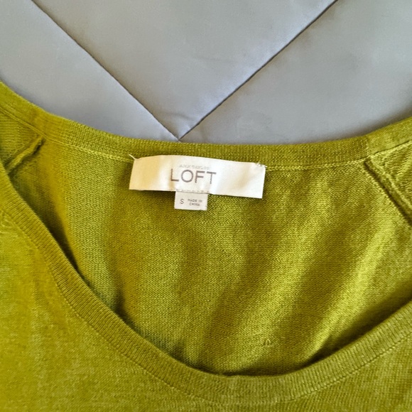 LOFT Olive Green Scoop Neck Pullover Sweater - Picture 3 of 3
